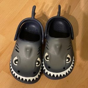 Capelli of New York | Shark Crocs